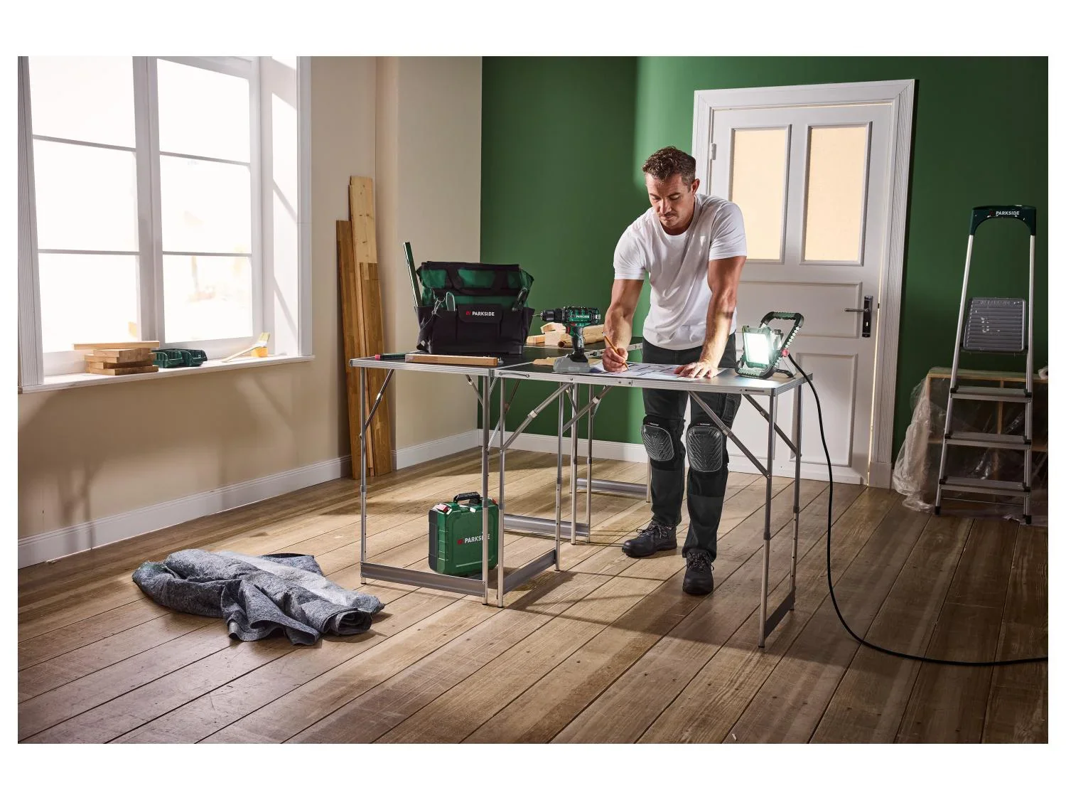 PARKSIDE Projecteur de chantier LED PASL 44 A1, 4500 lm, 43,5 W