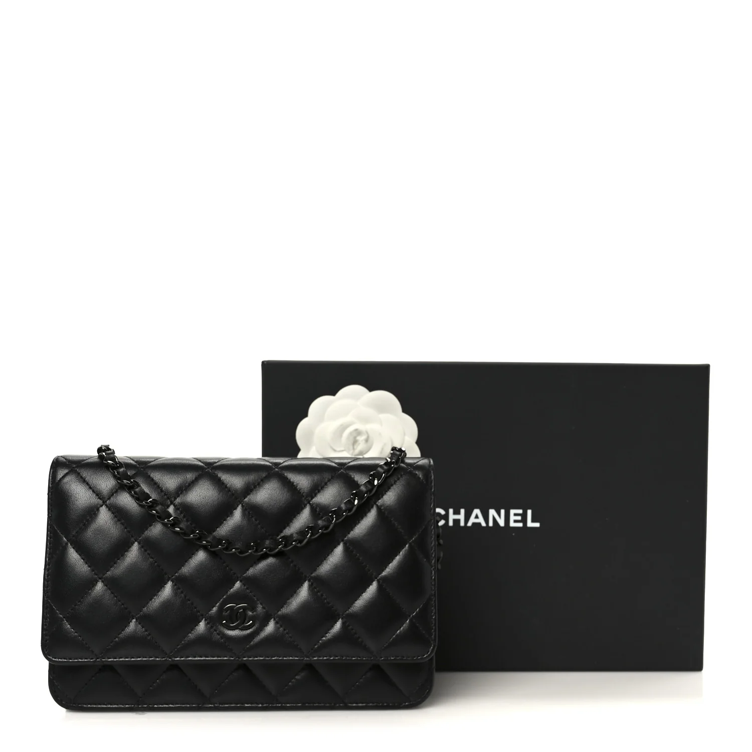 Lambskin Quilted Wallet On Chain WOC So Black