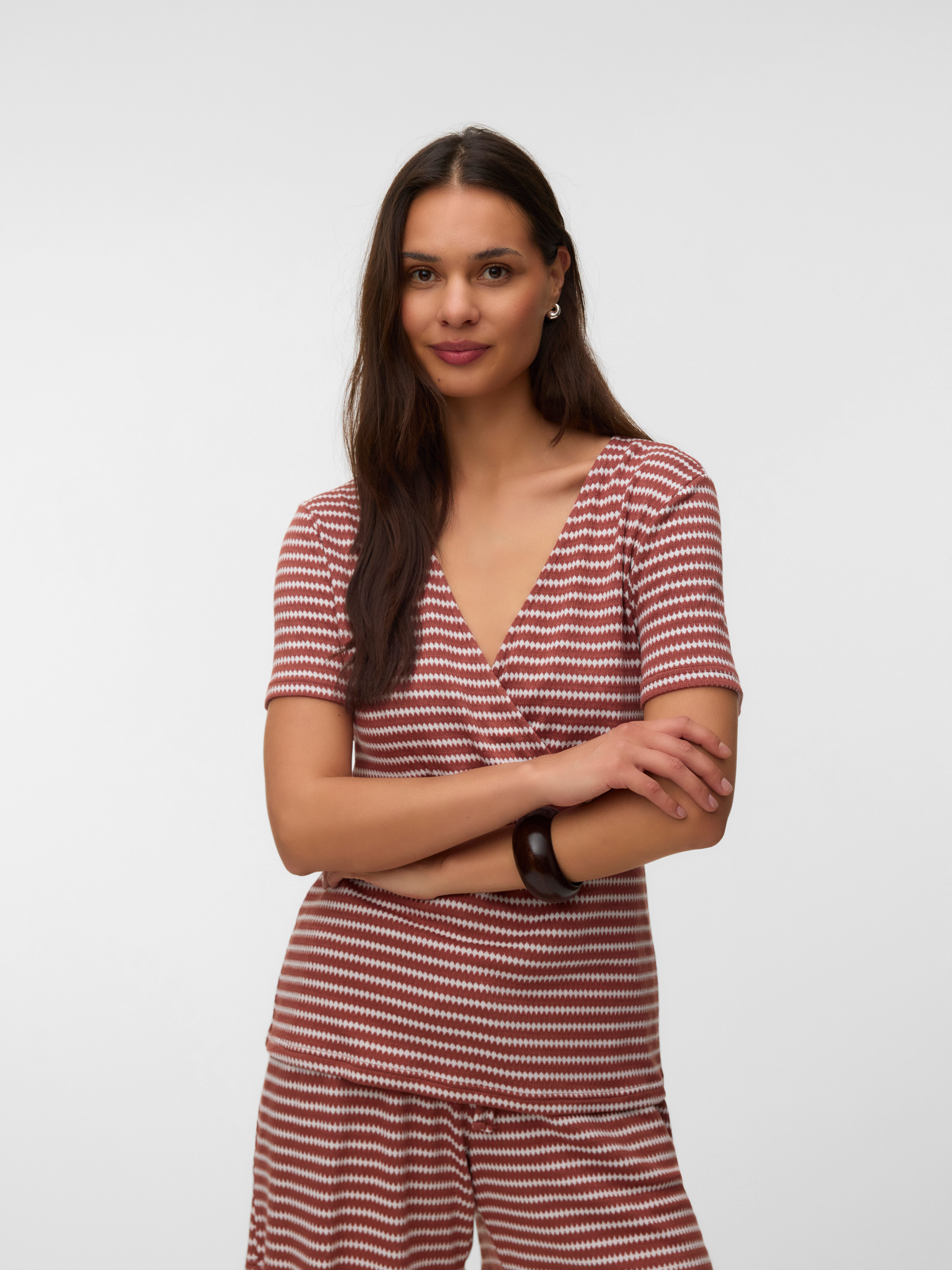 VERO MODA® Bodycon Fit V-Neck Top