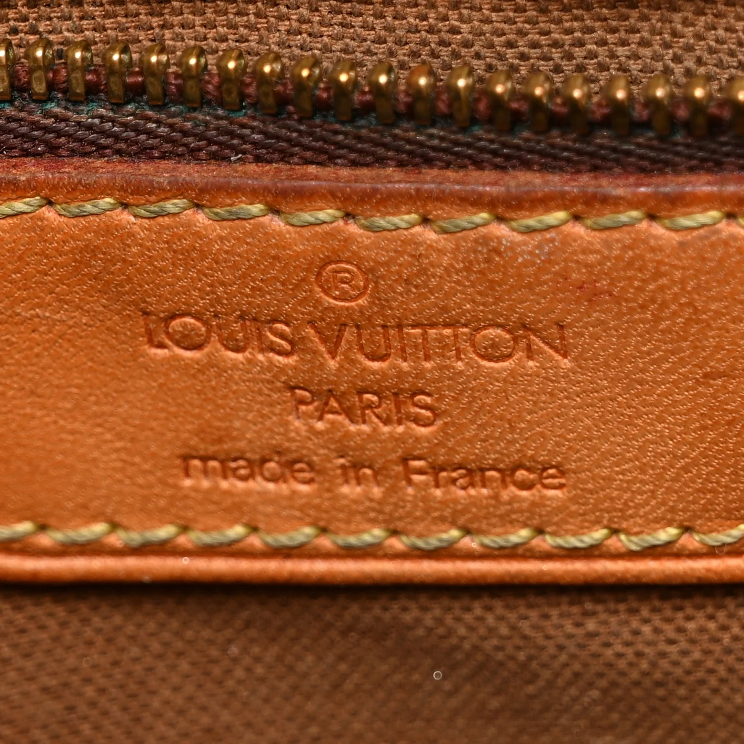 Monogram Batignolles Vertical