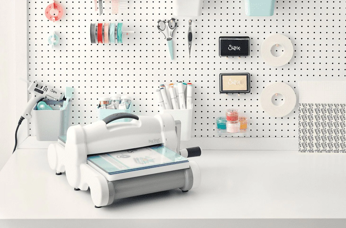 Big Shot Shape Cutting Embossing Plus Machine Image 3