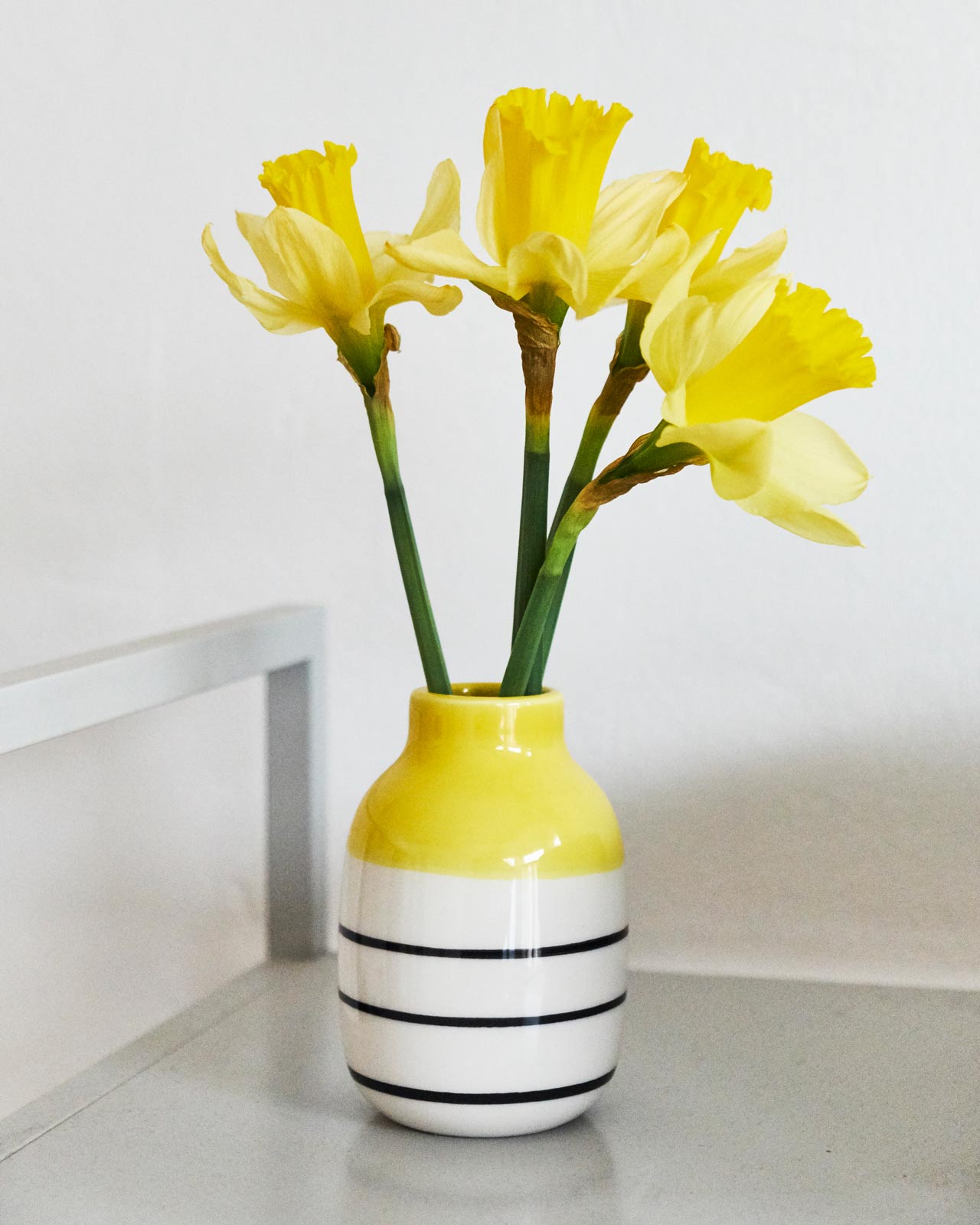 NUNO VASE S - YELLOW BLACK STRIPED