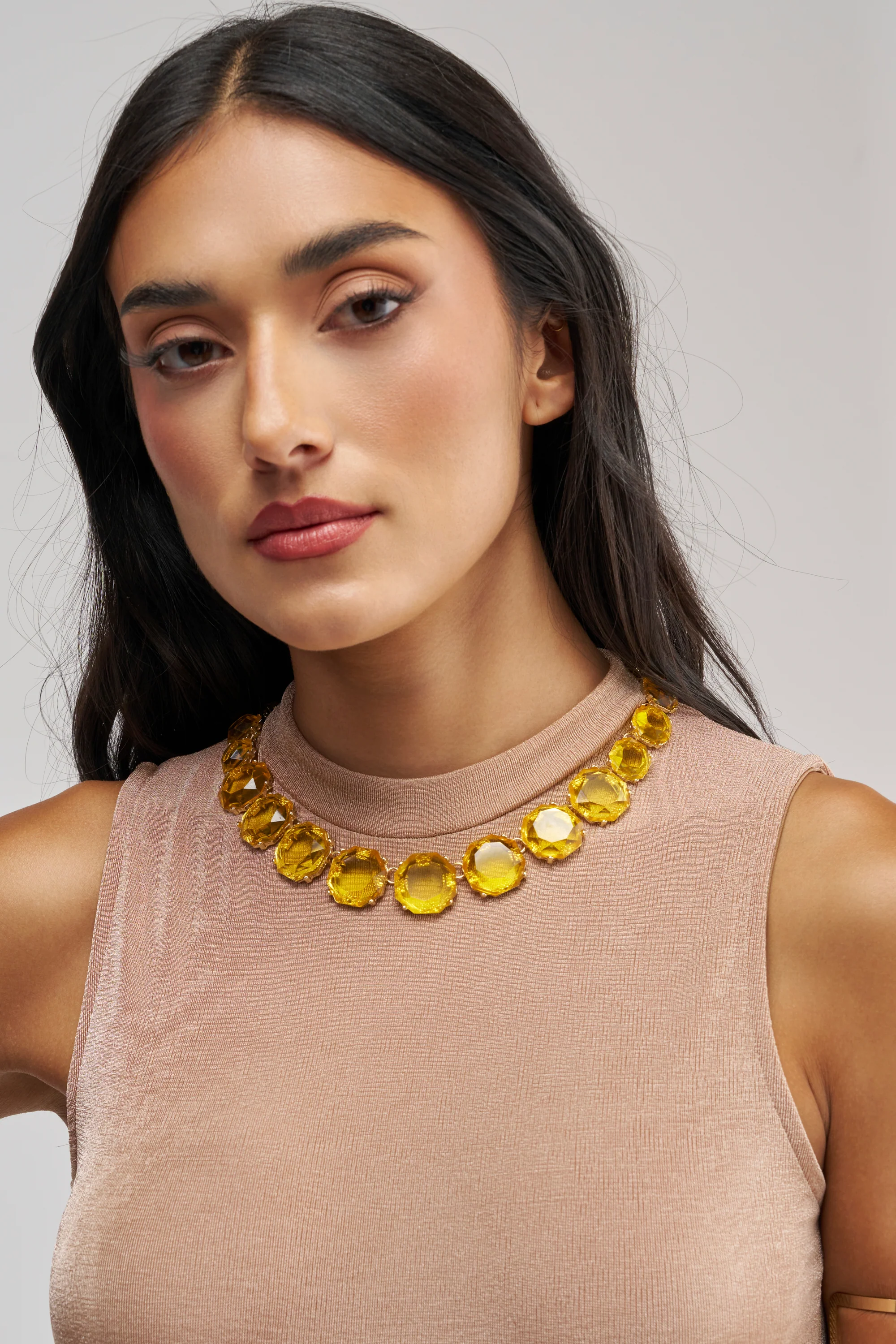 CITRINE STATEMENT NECKLACE - Akira Store