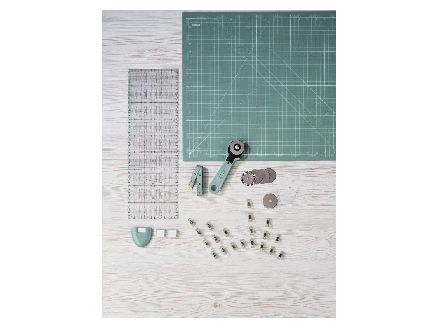 crelando Tapis de dcoupe avec accessoires