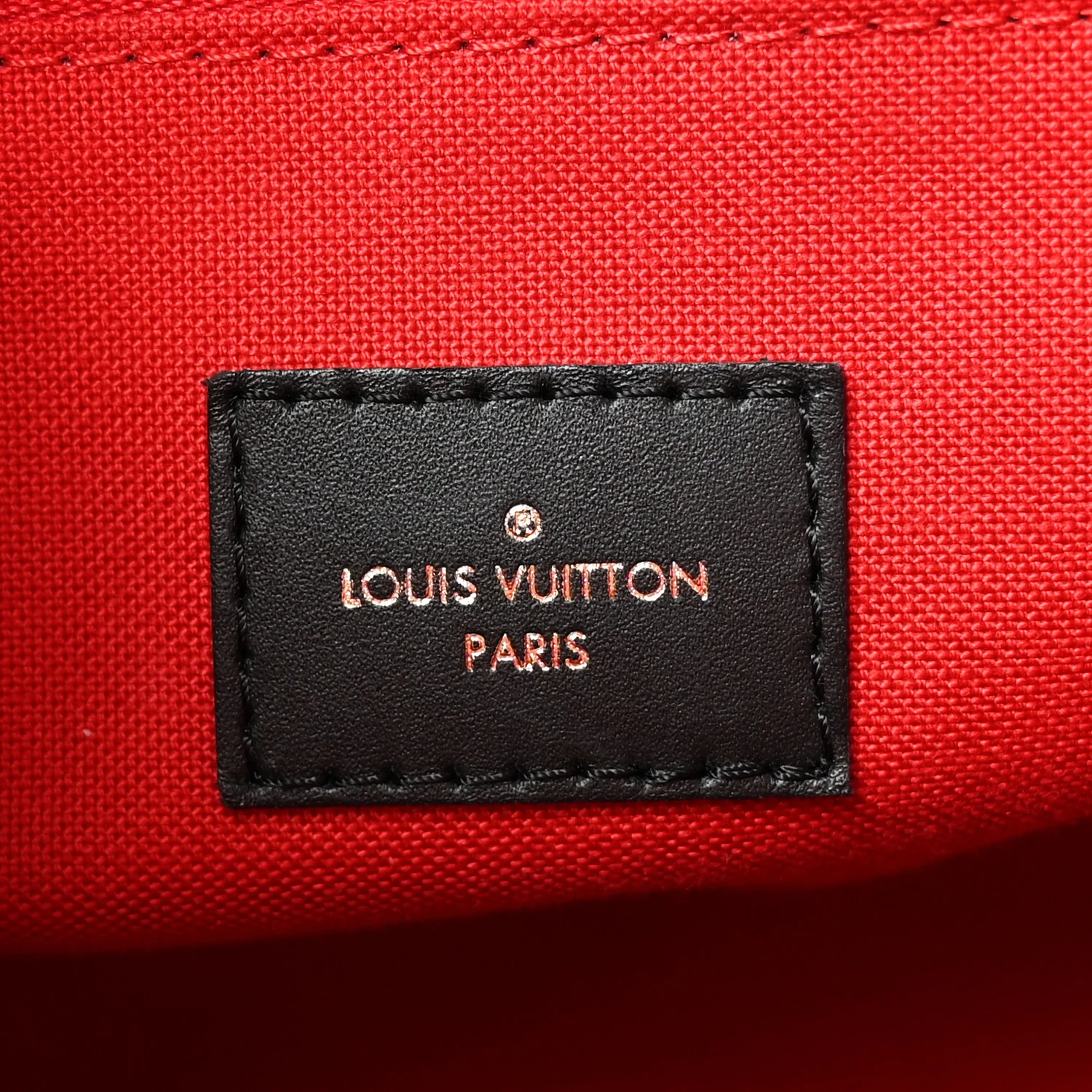 Reverse Monogram Giant Onthego PM