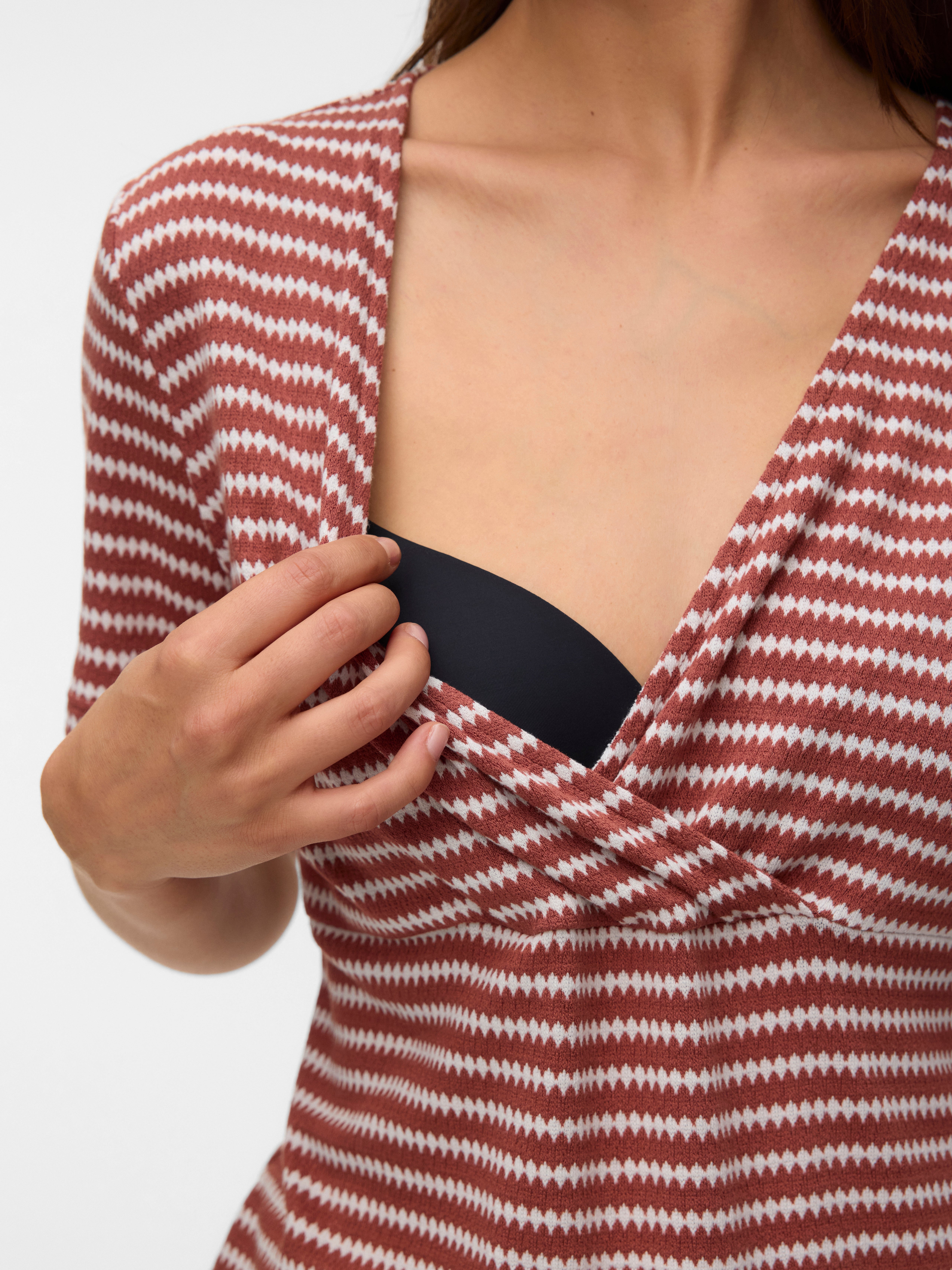 VERO MODA® Bodycon Fit V-Neck Top