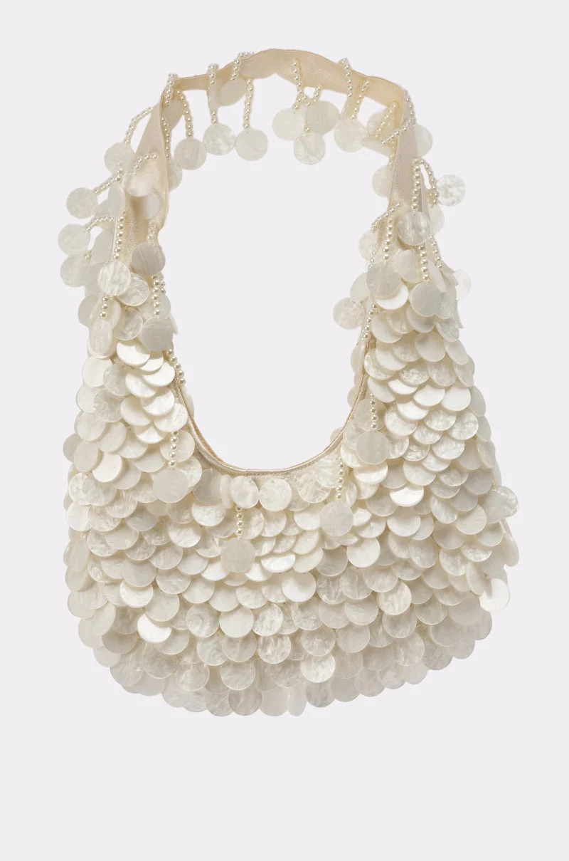 NO WORDS BEADED BAG IN WHITE - Akira Store
