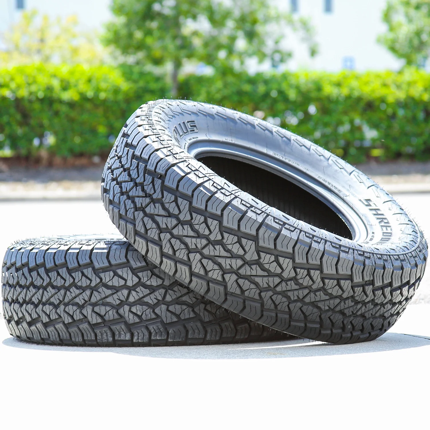 Aplus Shredder AT 235/70R16 106T a/T All-Terrain Tire