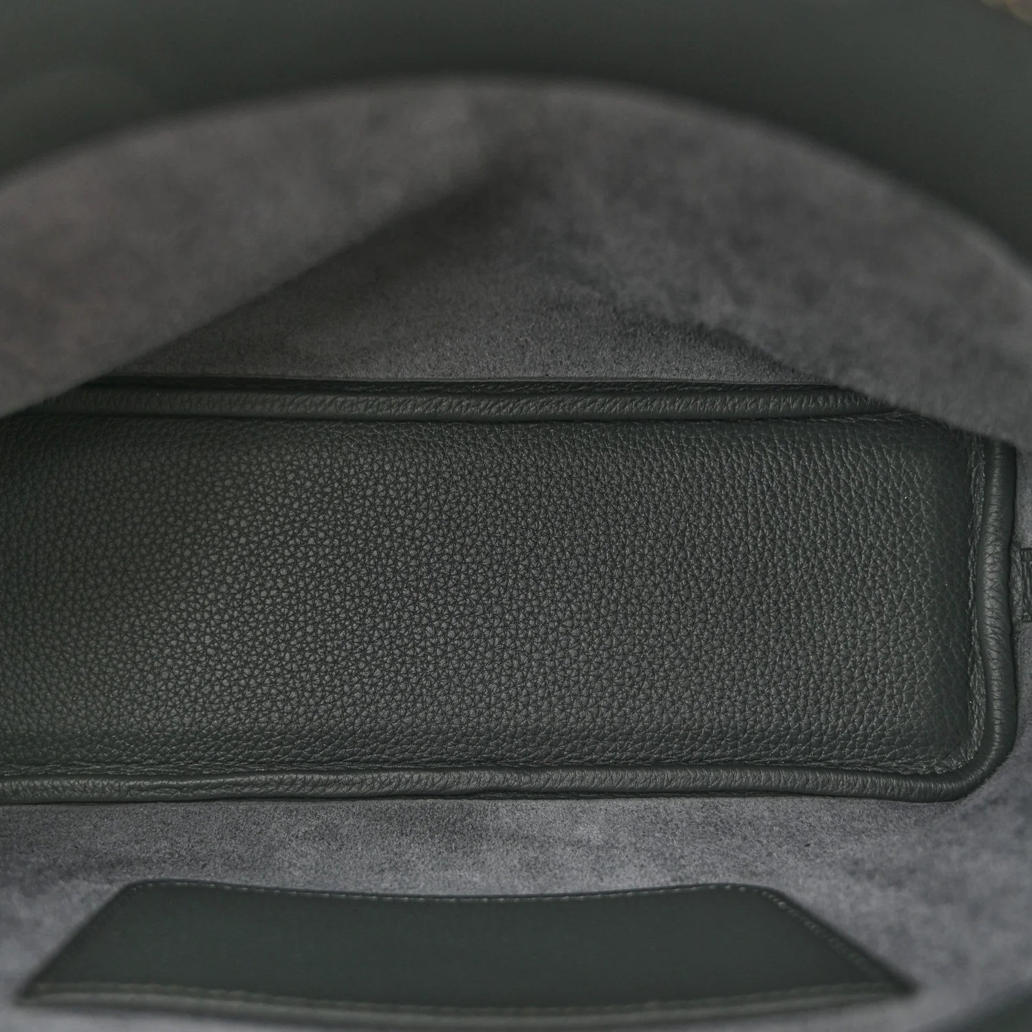 Togo Bolide Messenger Bag Vert Mangrove