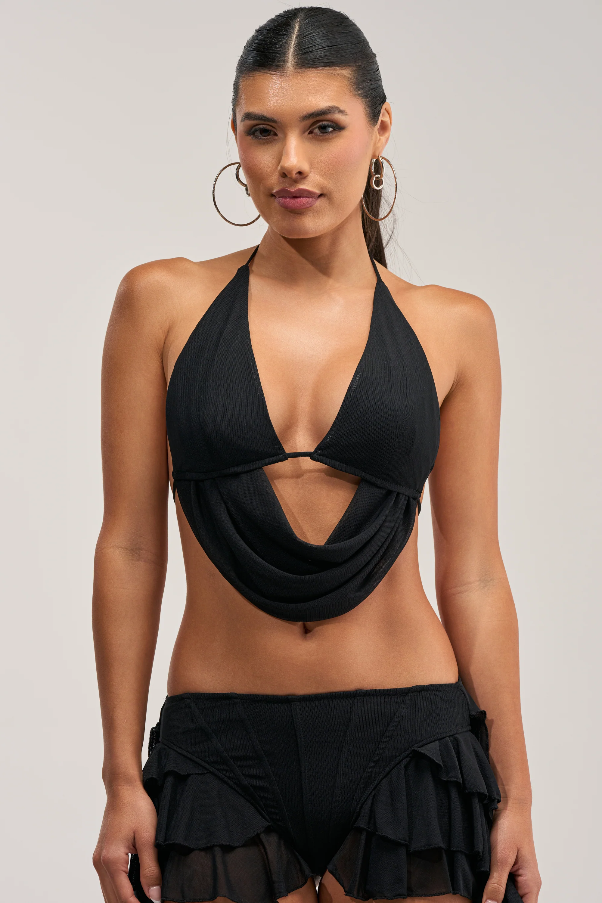FESTIVAL QUEEN BRALETTE TOP IN BLACK - Akira Store