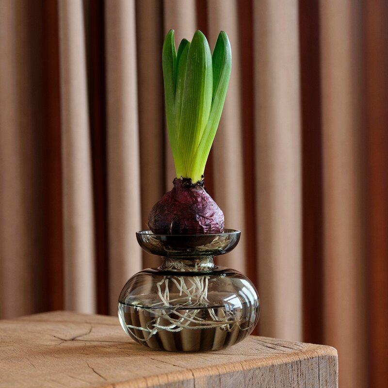 Inu svibelvase 11x9 cm smoked grey