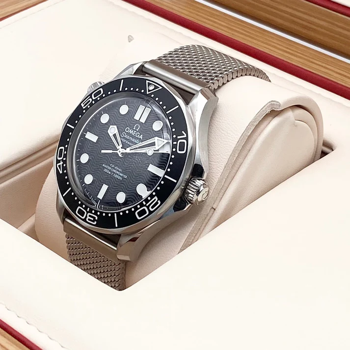 Omega Seamaster 300 Diver's Watch 210.30.42.20.01.010 Black 42mm
