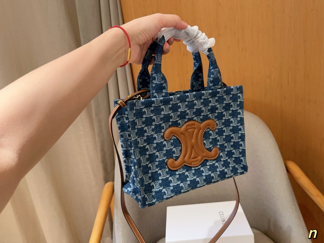 ce new arrival tote bag size: 24×18×9 cm