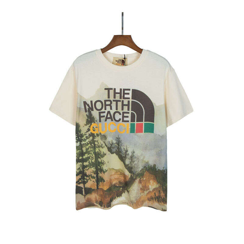 【Gucci X The North Face 】（グッチ）男女兼用、ご好評に付き再入荷！半袖Tシャツ