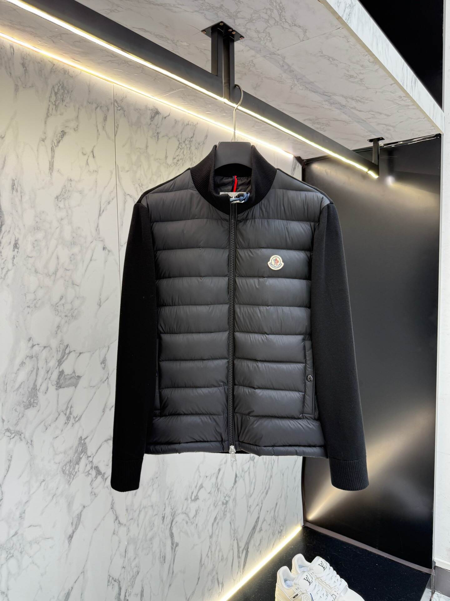 Moncler（モンクレール） 2025年最新作 ファッションデザイナーズモデル ダウン×ニットジャケット