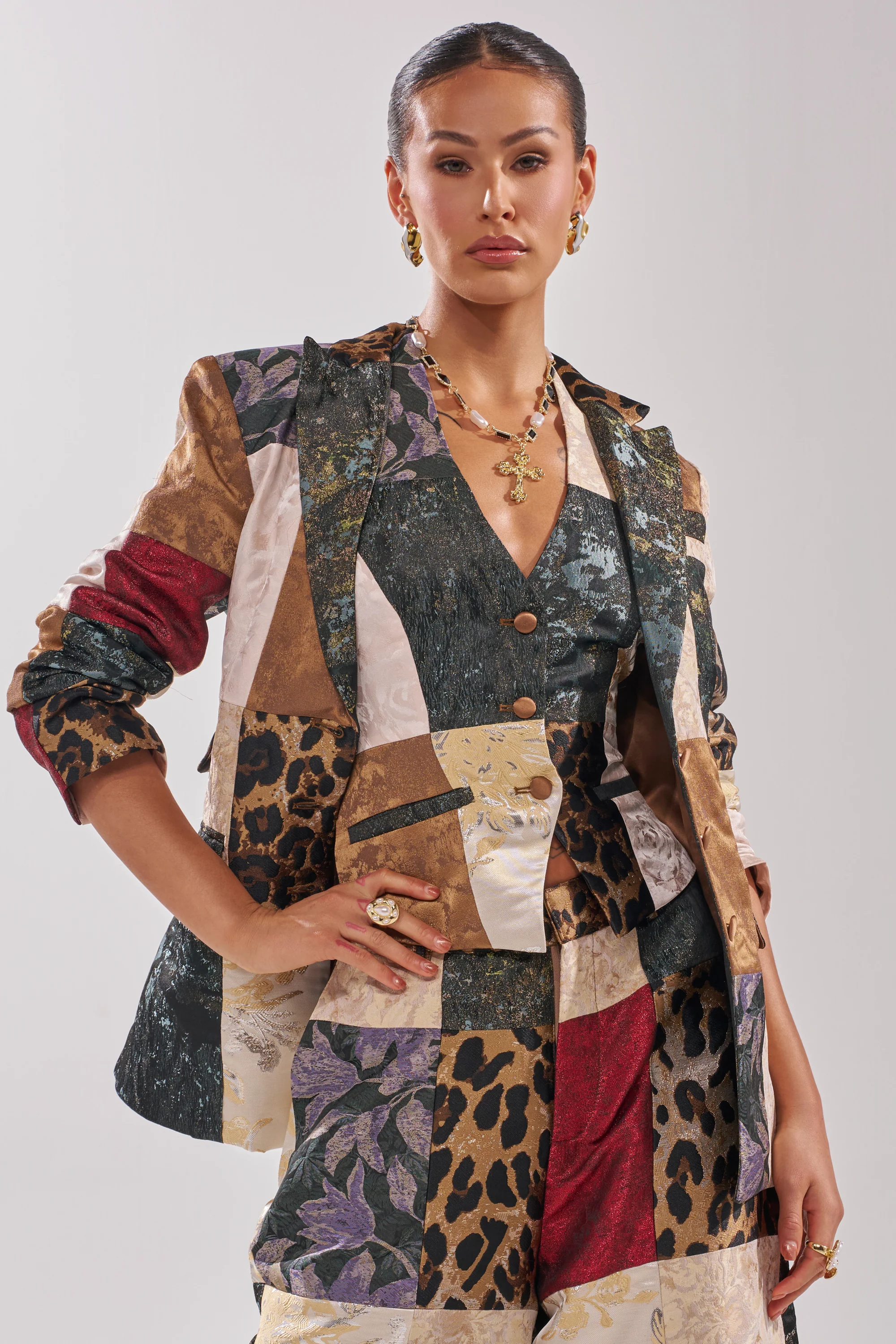 MADE YOU LOOK PATCHWORK BLAZER - Akira Store