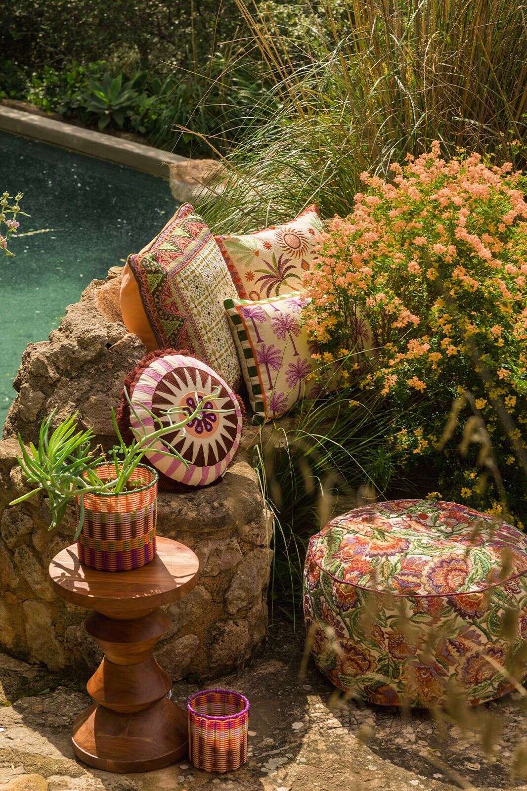 Houten bijzettafel chess