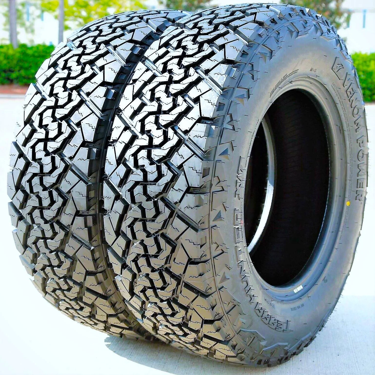 Venom Power Terra Hunter X/T 265/75R16 116T Extreme Terrain Tire