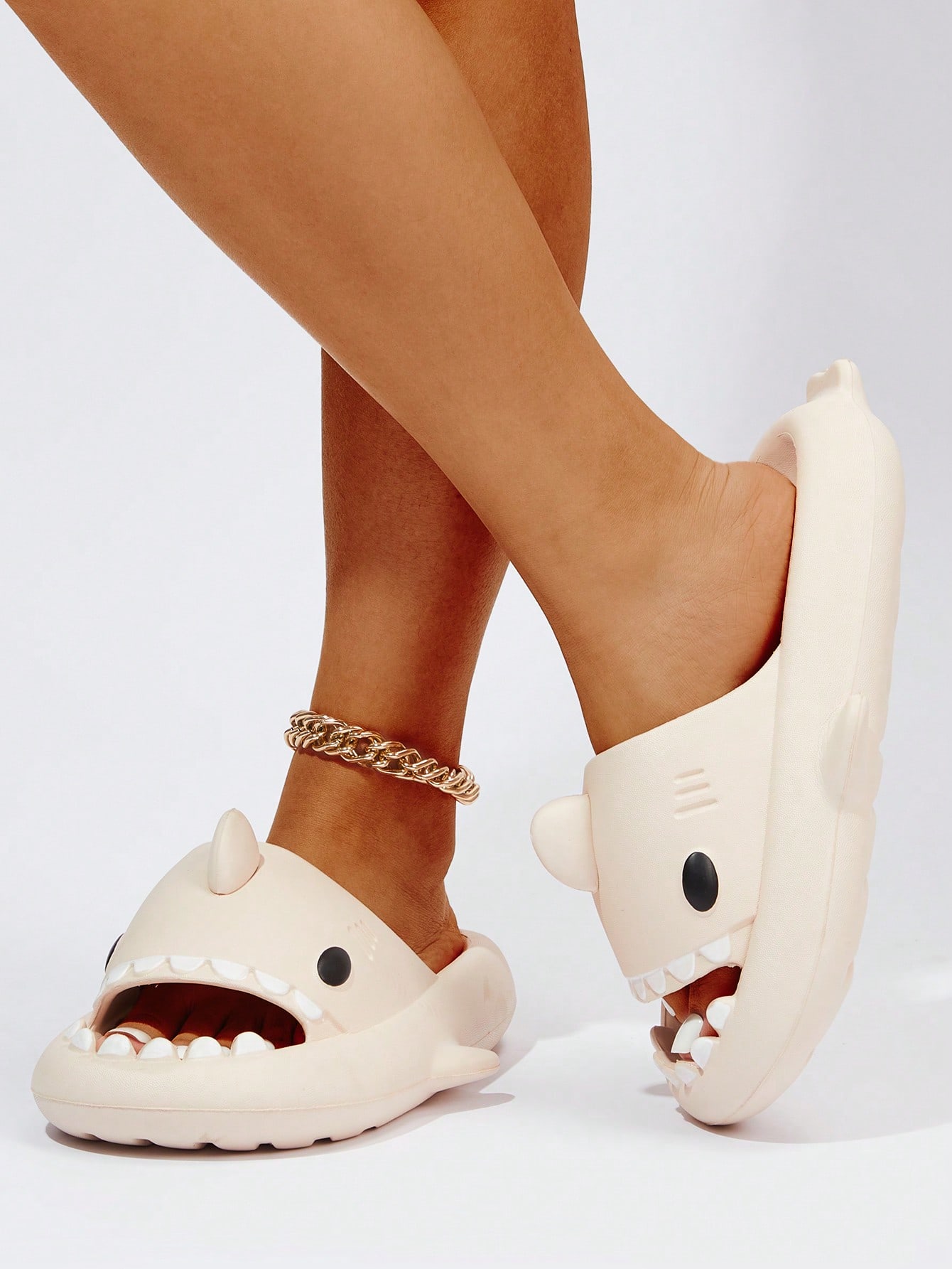 Sandales à motif requin pour femmes, mignonnes sandales d'été à bride unique en EVA