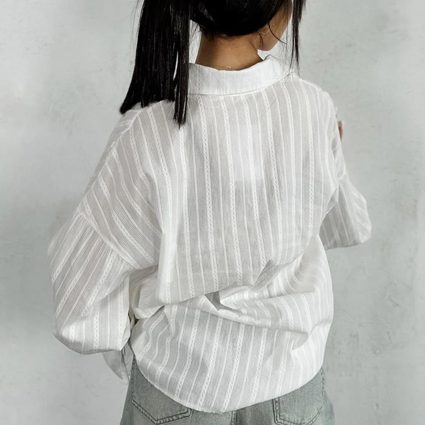 Blouse rayée à poignets noués pour femmes