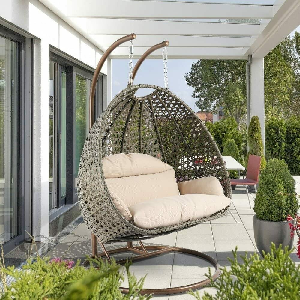 Balancelle de patio en osier avec support et housse de pluie incluses