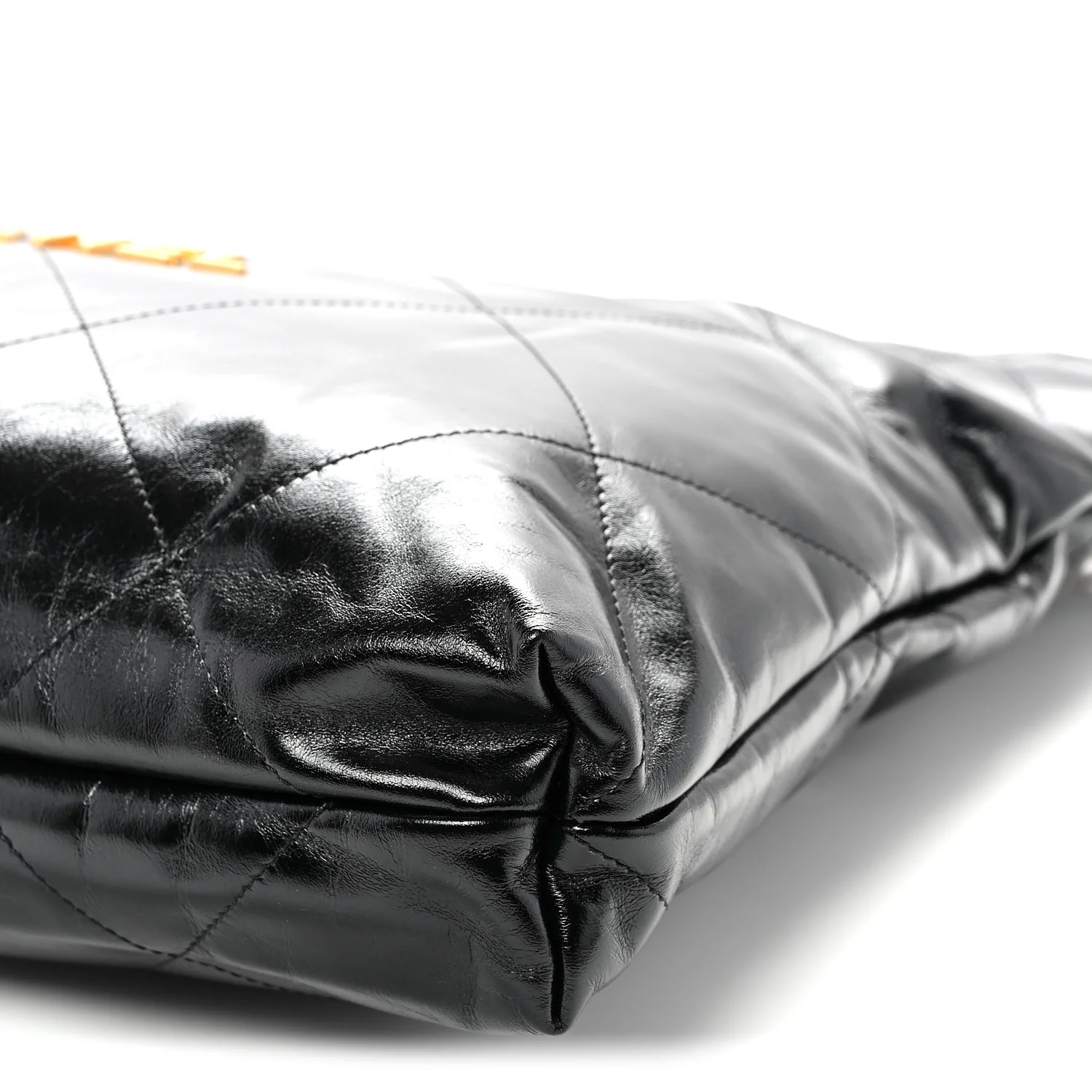 Shiny Calfskin Quilted Chanel 22 Black