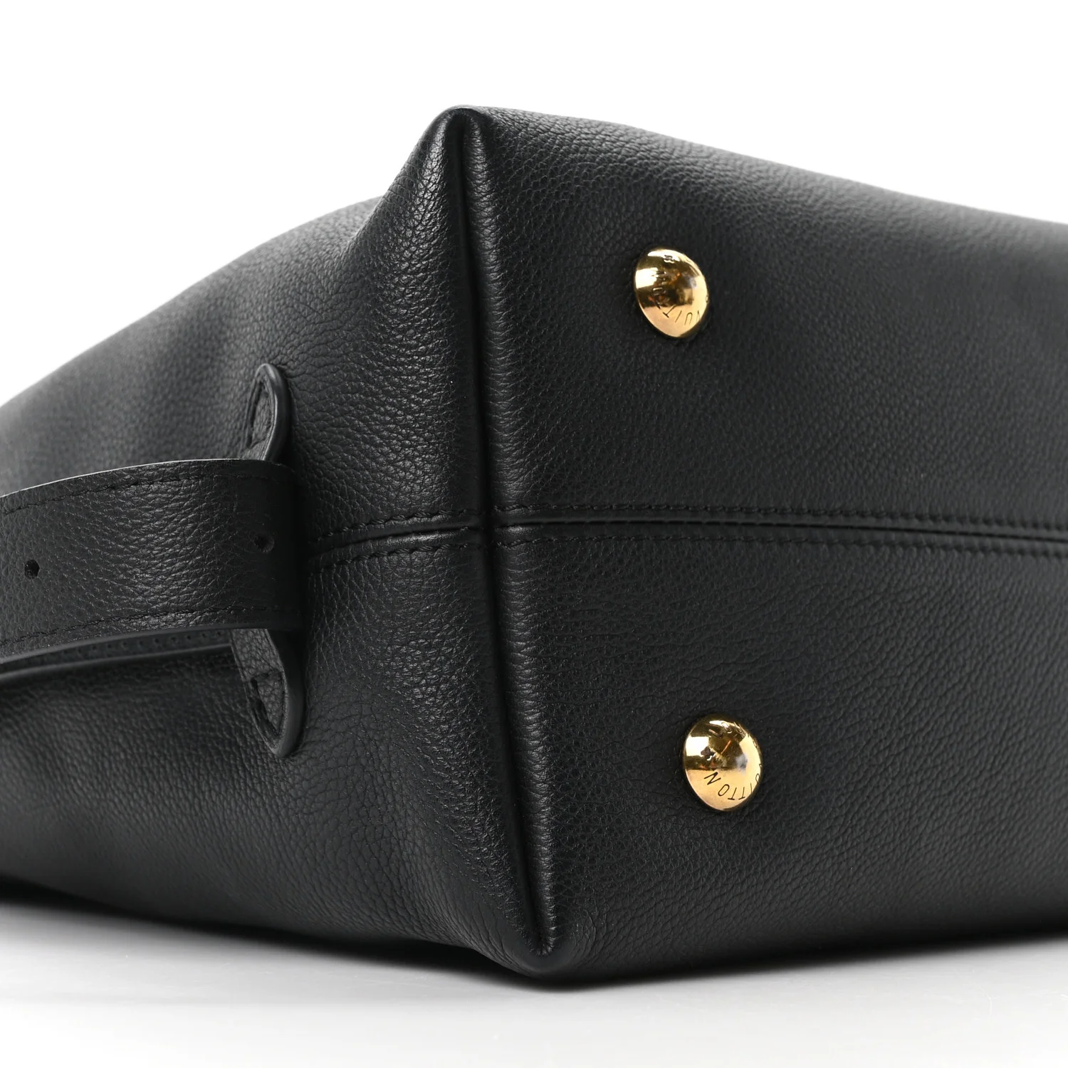 Grained Calfskin Low Key Hobo PM Black