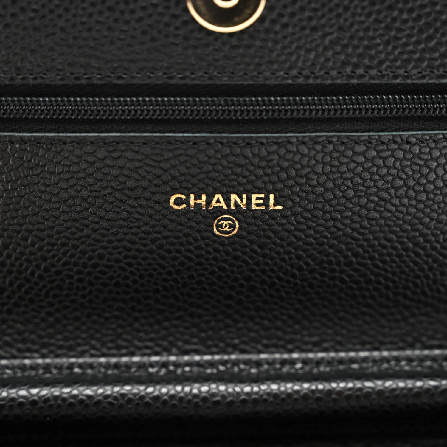 Caviar Quilted Wallet on Chain WOC Black
