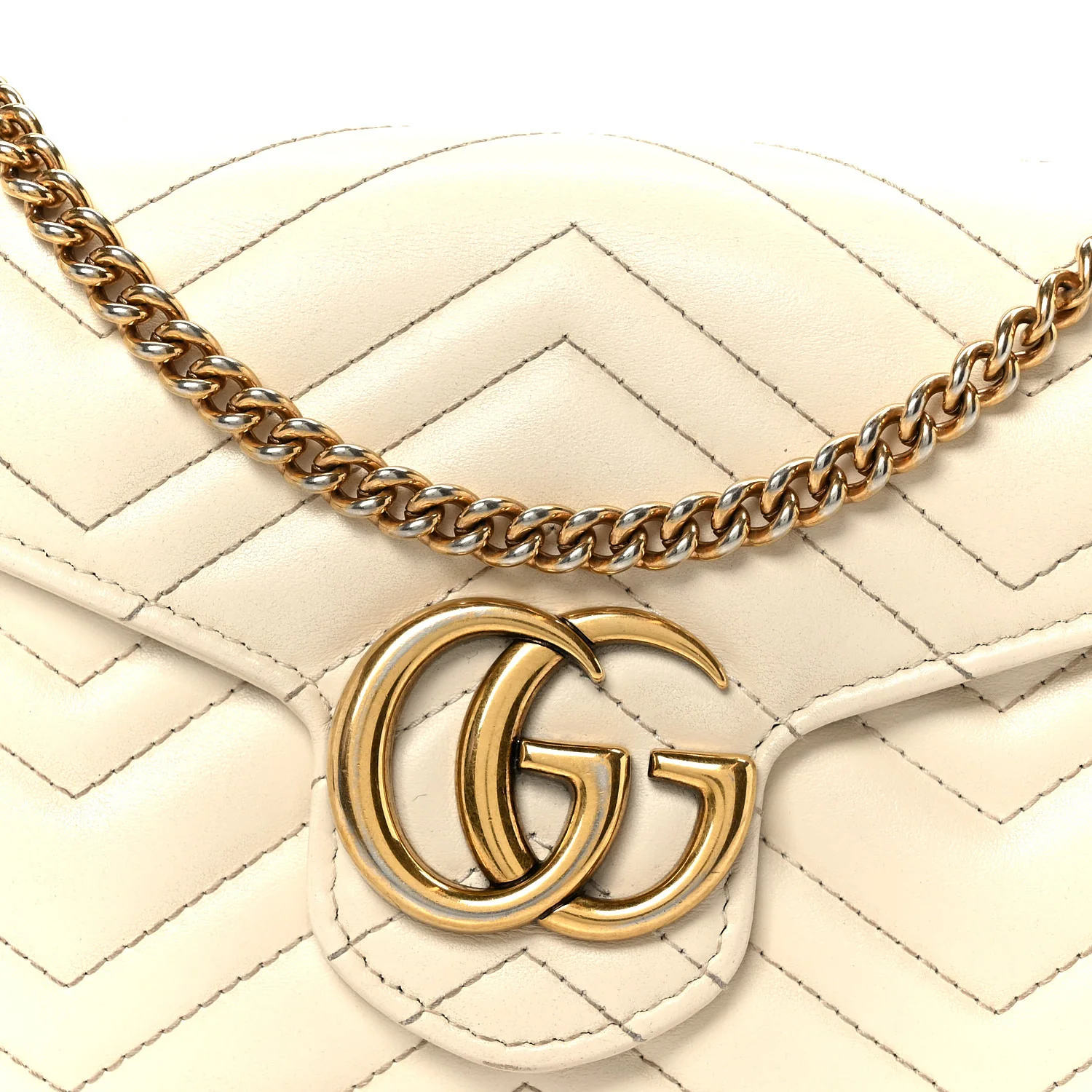 Calfskin Matelasse GG Marmont Chain Wallet Mystic White