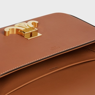 TRIOMPHE SHOULDER BAG IN NATURAL CALFSKIN TAN