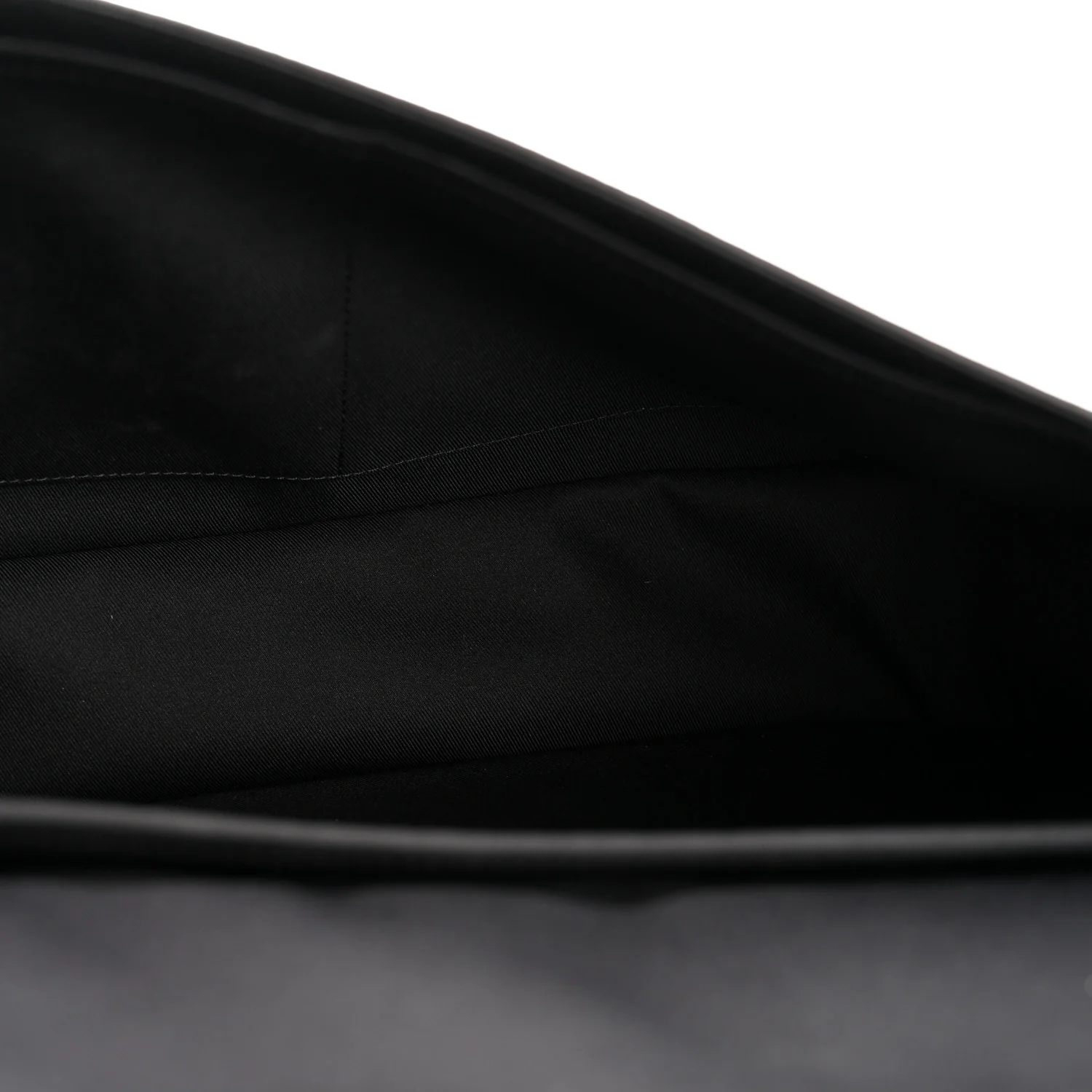 Monogram Macassar Archy Messenger GM