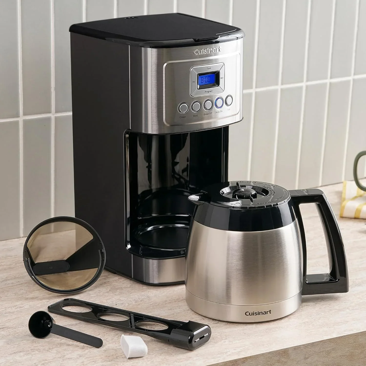 Cafetière Cuisinart 12 tasses programmable avec carafe isotherme PerfecTemp