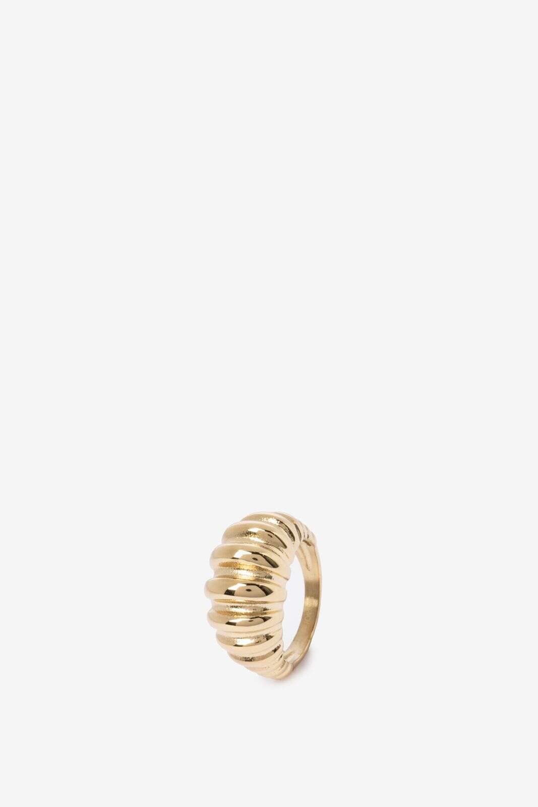 Gold plated rib ring