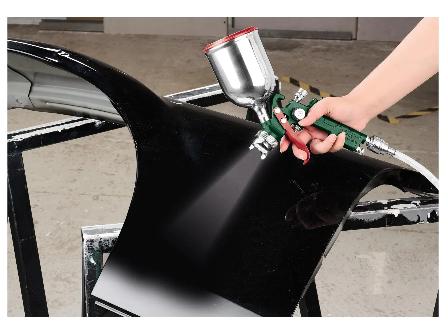 PARKSIDE Pistolet de peinture PDFP 500 D4