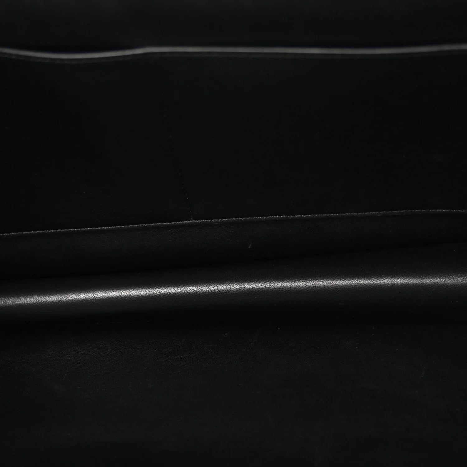 Smooth Calfskin Medium Clasp Shoulder Bag Black