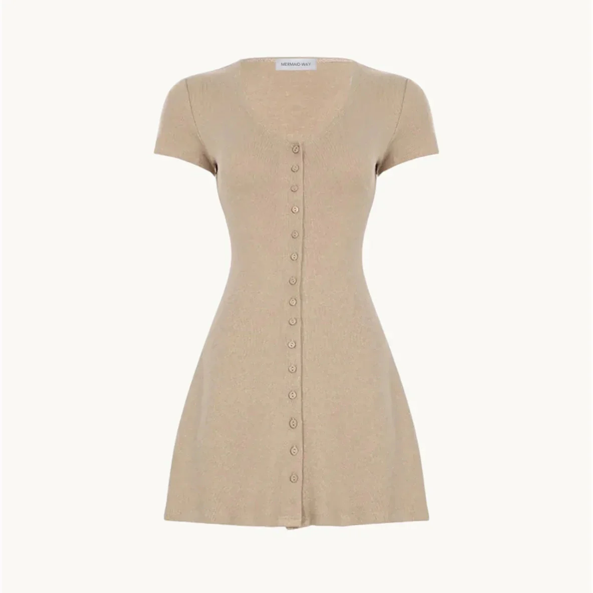 Robe Mini en Maille Nude à Silhouette Fluidе