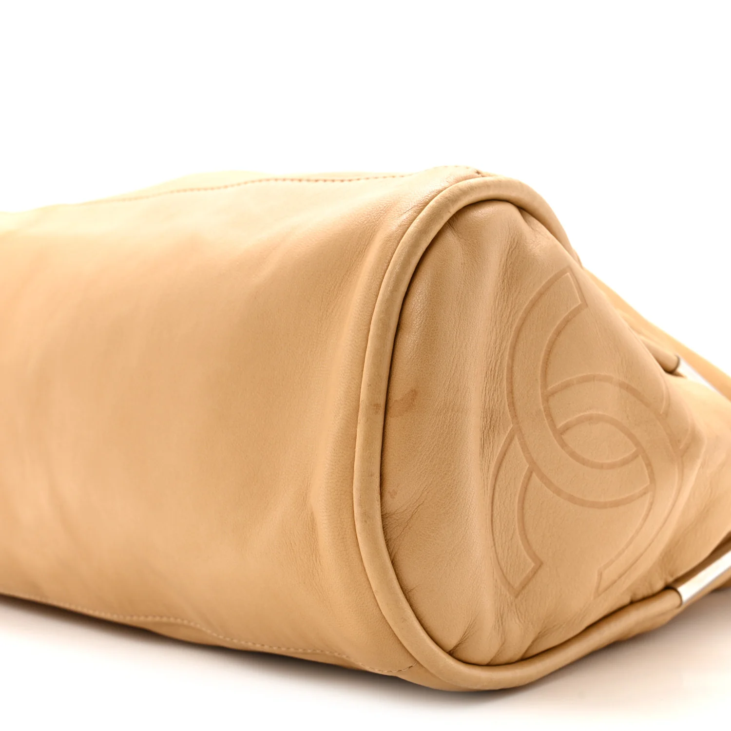Lambskin Large Ultimate Soft Tote Beige