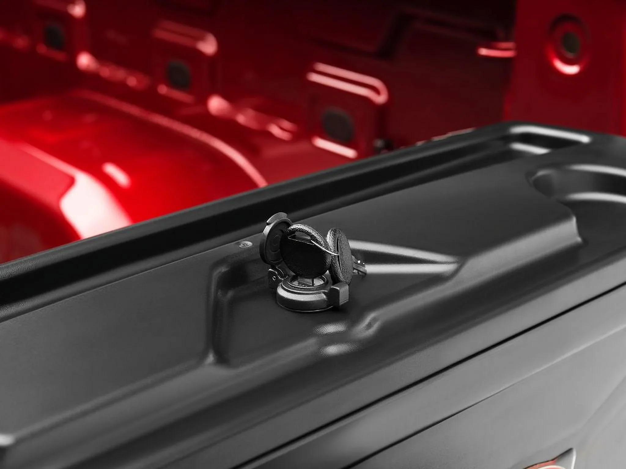 RealTruck UnderCover Swing Case Truck Bed Toolbox Fits 2007-2019 Chevy/GMC Silverado/Sierra 2500/3500HD Drivers Side