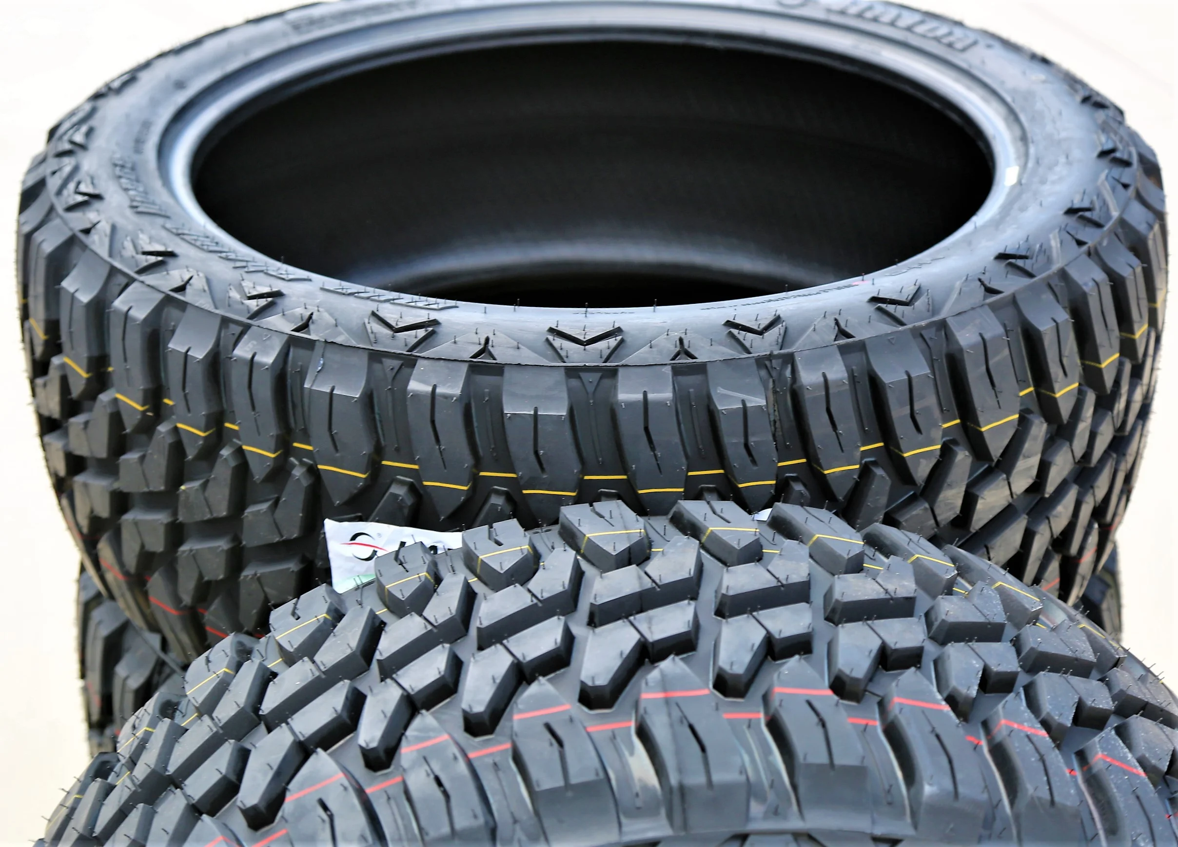 Set of 4 (FOUR) Haida Mud Champ HD868 275/60R20 115S MT M/T Mud Tires