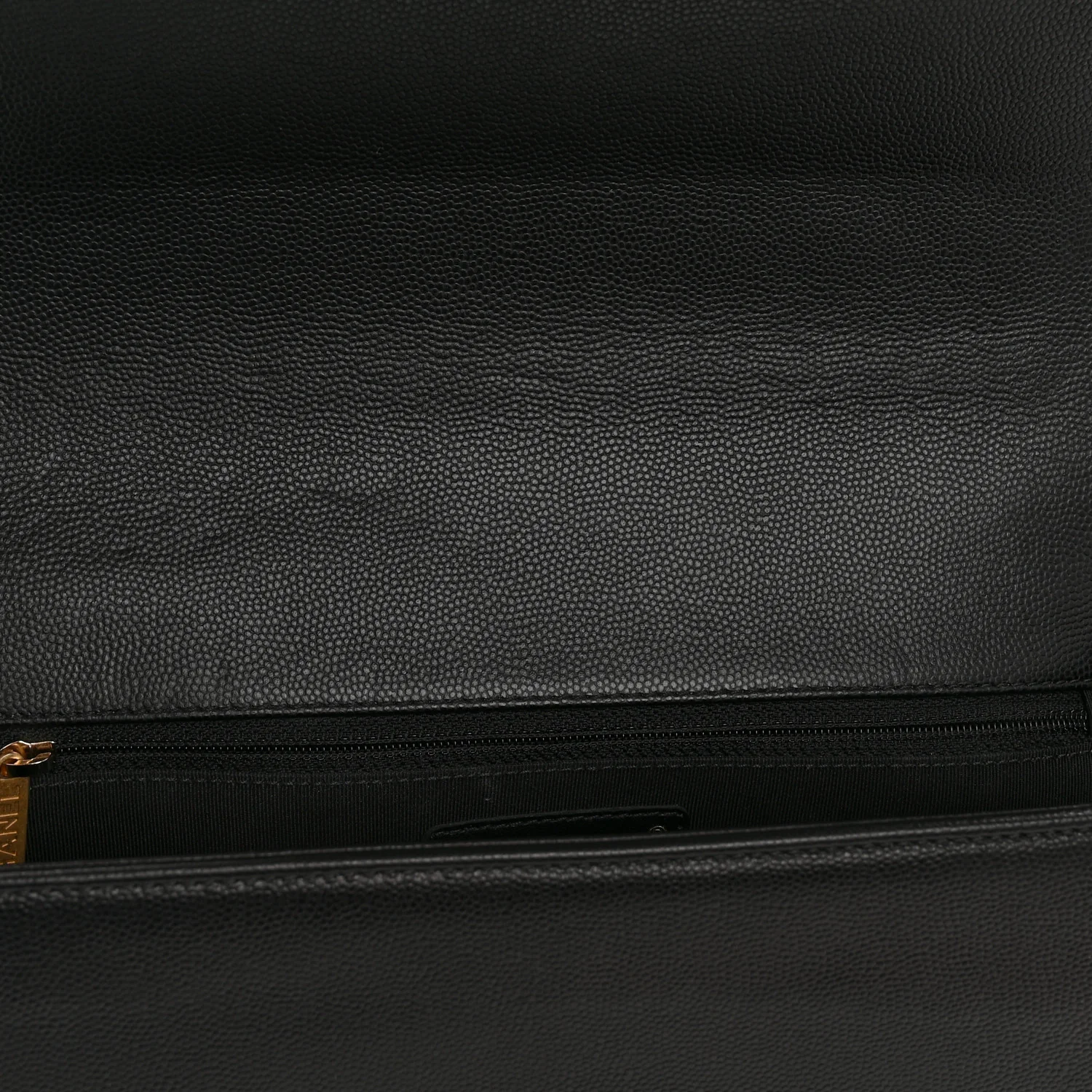 Caviar Quilted New Medium Boy Flap Black