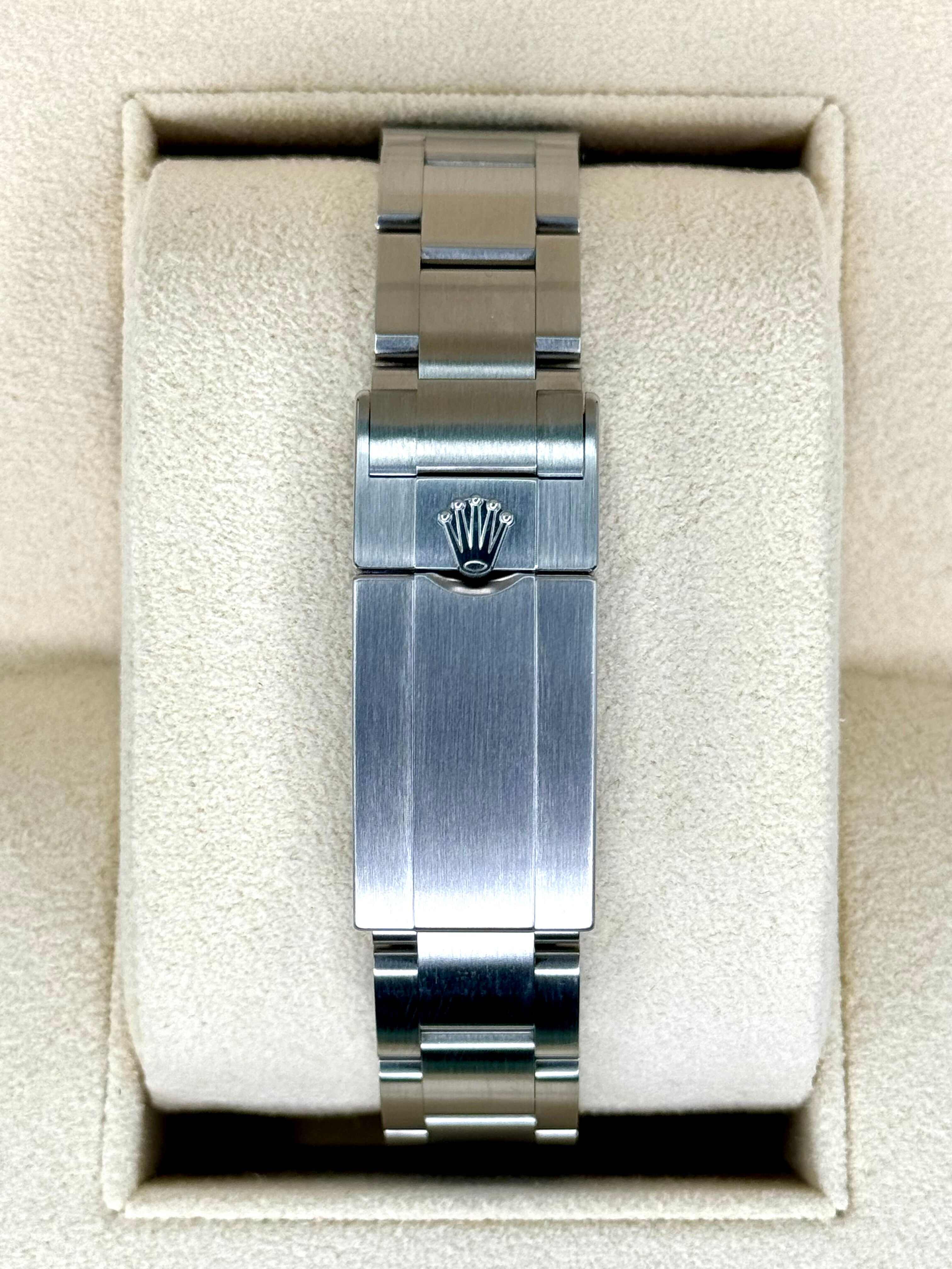 NEW 2024 Rolex Explorer 36mm 124270 ステンレススチール ブラックダイヤルRolex