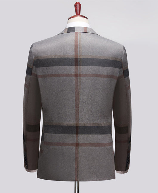 Ensemble 3 pièces : blazer à carreaux, gilet et pantalon.
