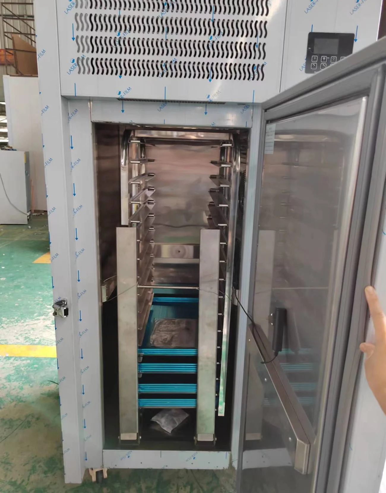 Kolice Commercial Heavy Duty 15 Trays Blast Chiller with Trolley Cart, Chest Freezer, Restaurant Freezer Cabinets, Shock Freezing Blast Freezer - Lowest Temperature - 40F( - 40� - )