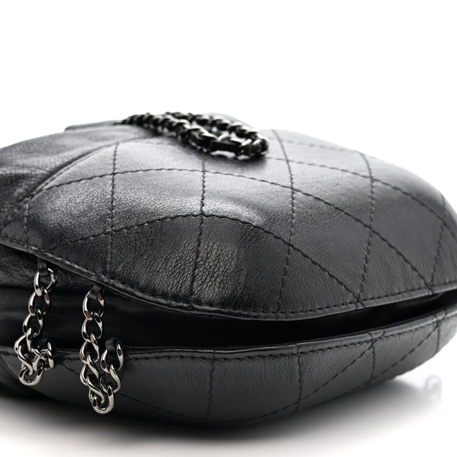 Calfskin Quilted Small Gabrielle Bucket Black