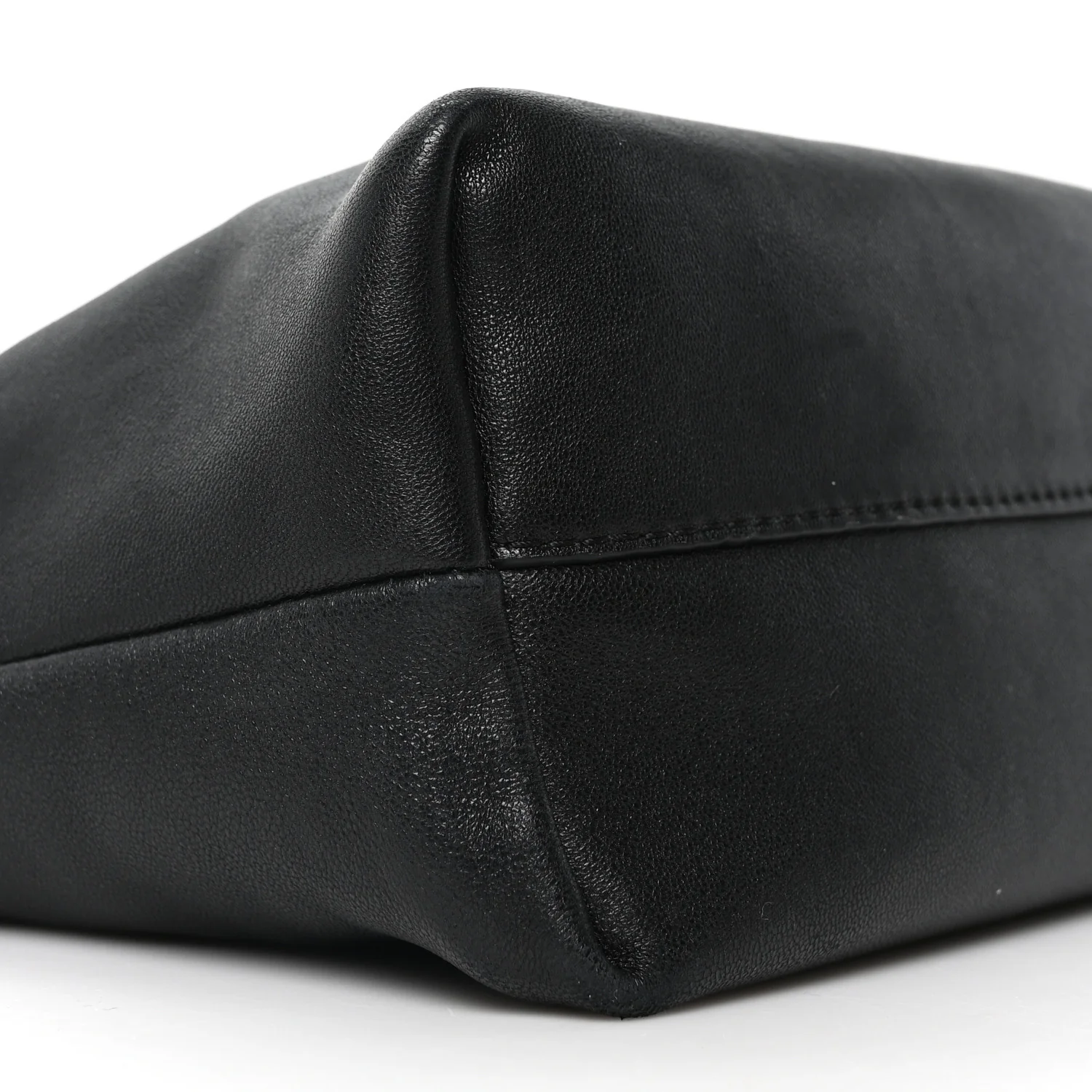 Mellow Nappa Medium Donut Chain Flamenco Knot Clutch Black