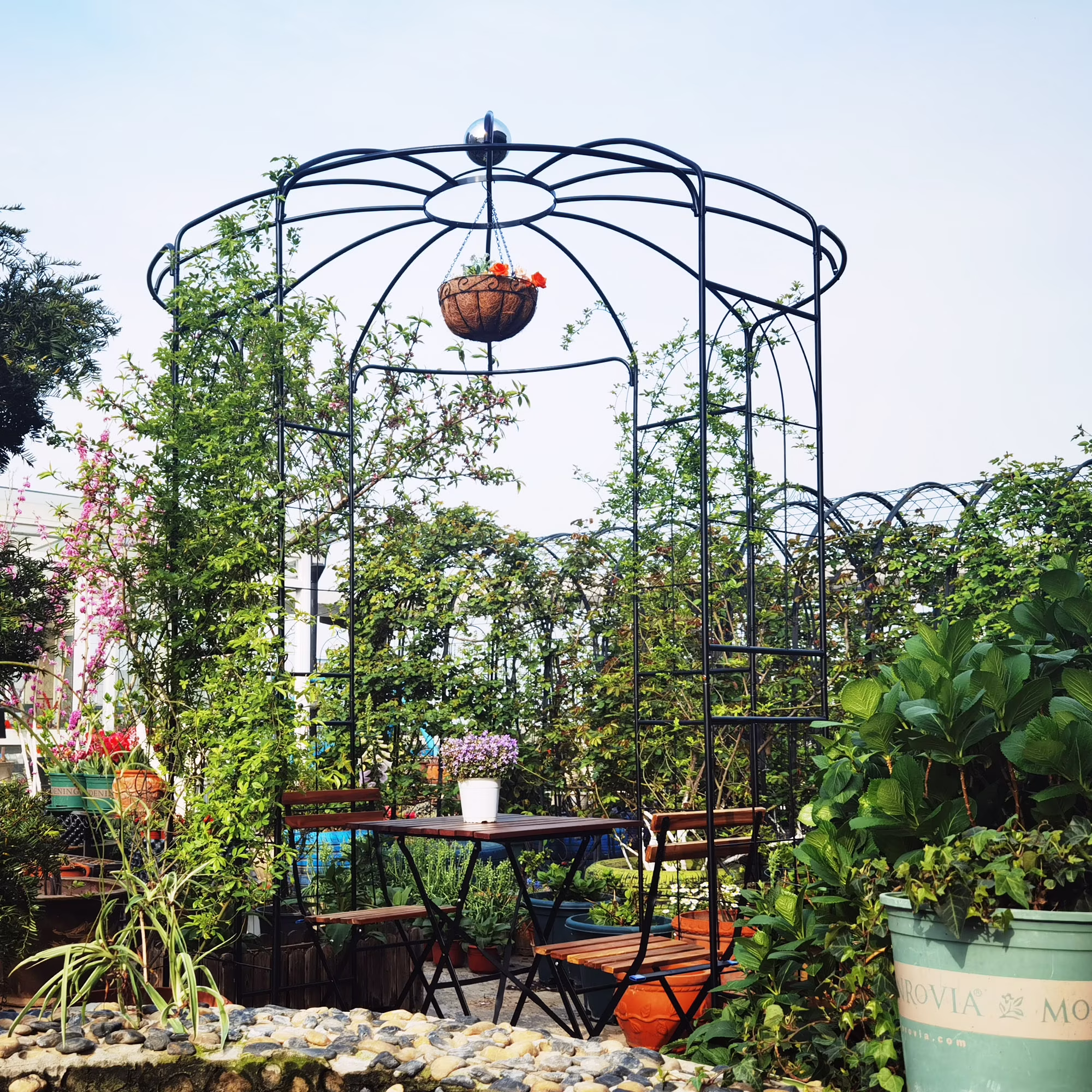 Metal Garden Arch Iron Garden Arbors Gazebo Dia81.3'' x 114.2'' High Birdcage Shape Pergola Pavilion for Wedding Ceremony Outdoor Black