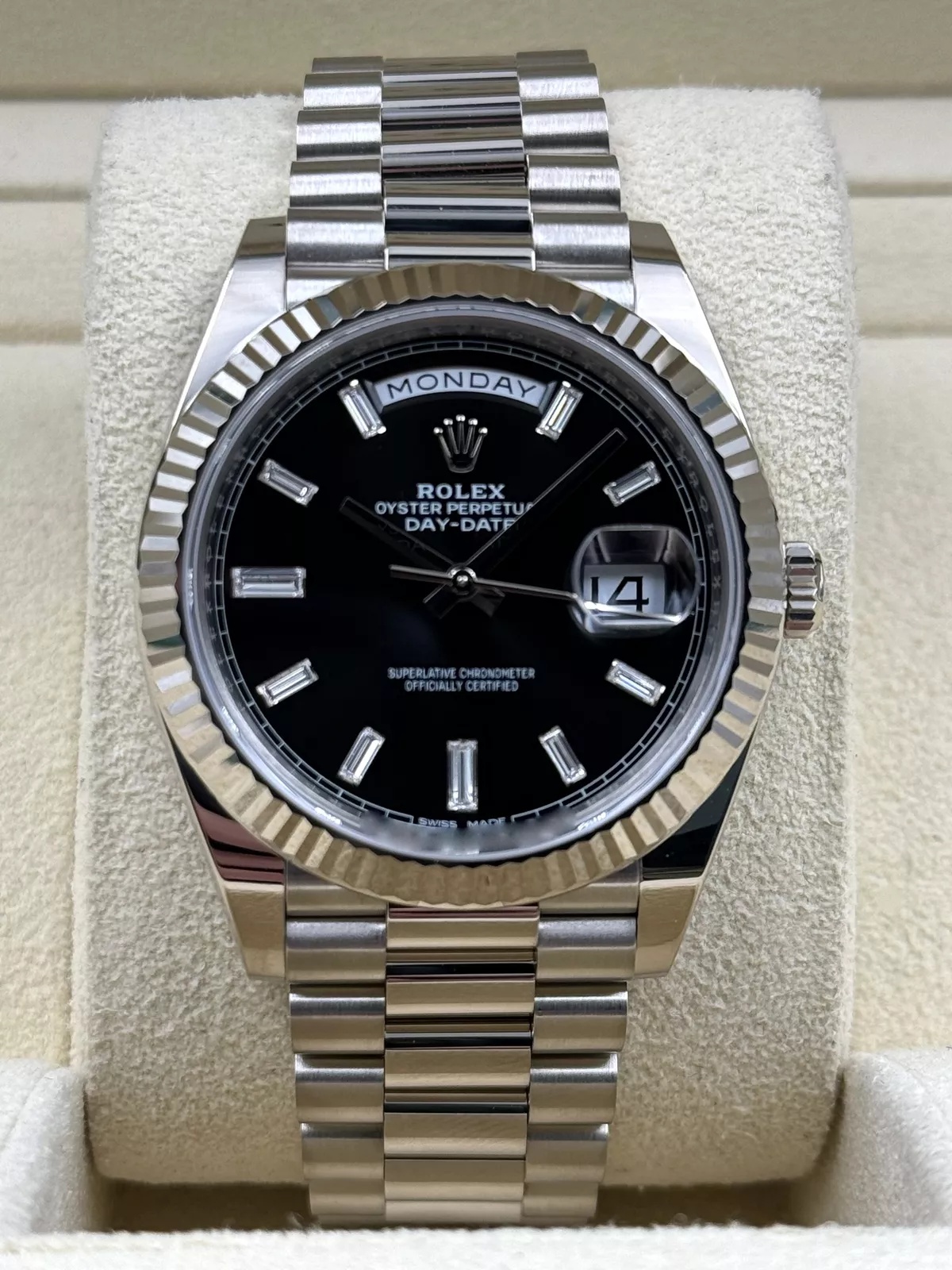 【Super Clone】RLX  Day-Date 40mm  Black Diamonds Dial 228236-0004
