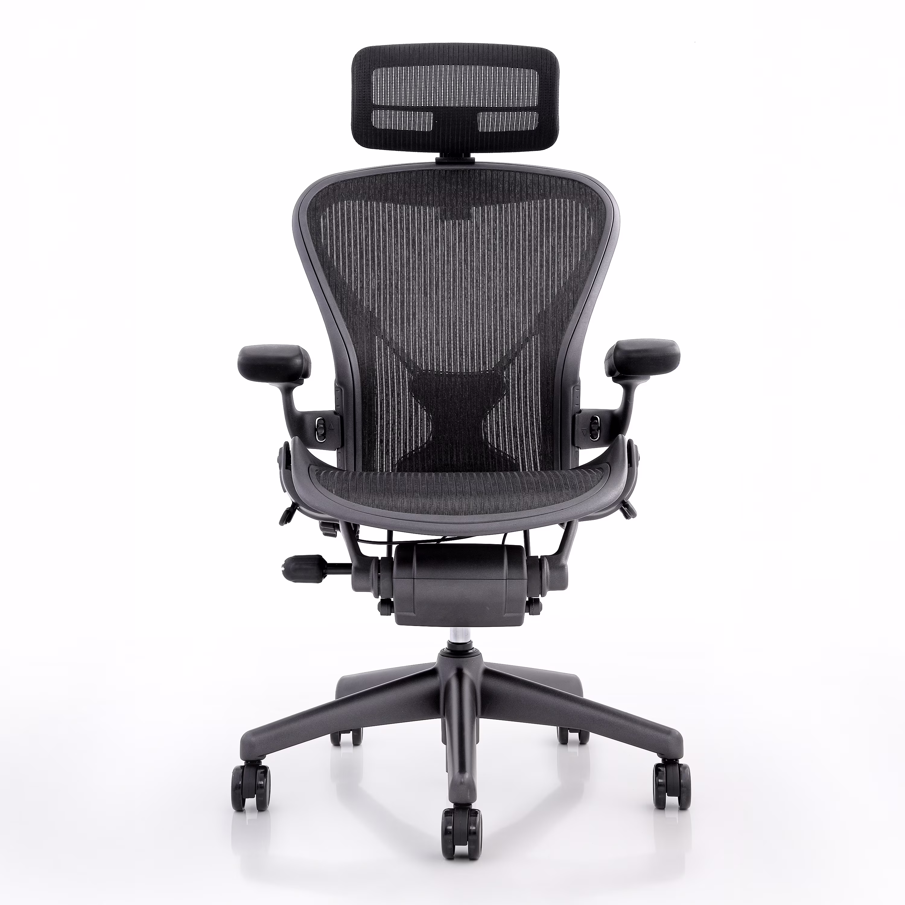 Herman Miller Aeron Chair Size B (𝙍𝙚𝙛𝙪𝙧𝙗𝙞𝙨𝙝𝙚𝙙)| Fully Adjustable Ergonomic Mesh Office Chair with Posture Fit Support, Tilt Limiter, and Roller Index Arm Adjustments with Headrest