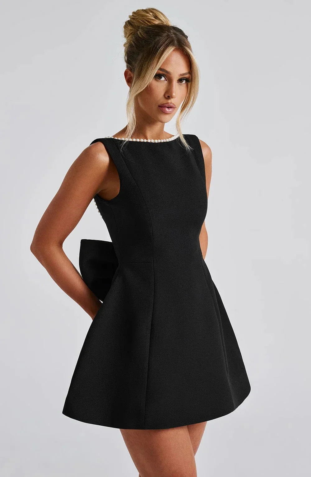 Robe de cocktail pour femme à dos noué