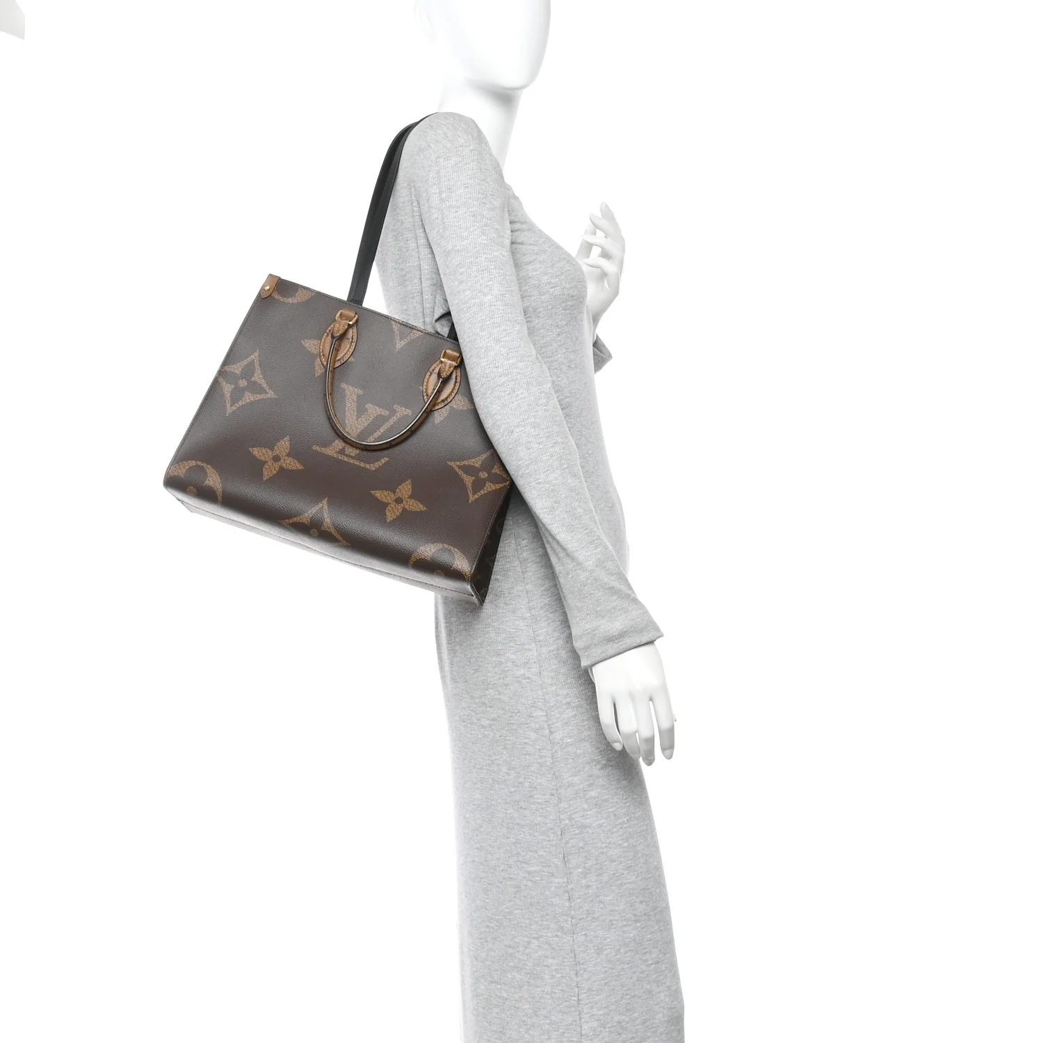Reverse Monogram Giant Onthego MM